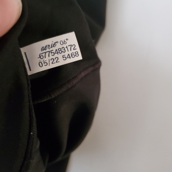 Offline Aerie Real Me High-Waisted Cross Over Flare Leggings Size Small Black - Picture 8 of 10